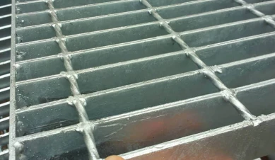 Steel Grating Fondasi Keselamatan dan Efisiensi di Lingkungan Industri